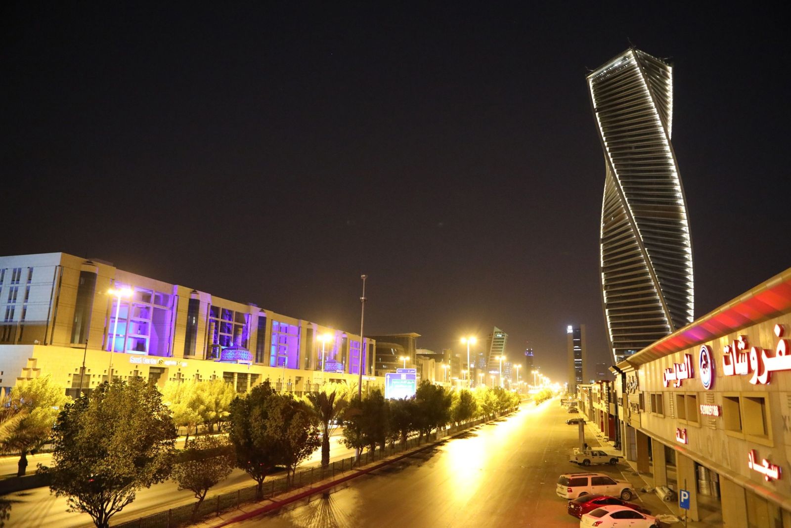 رئيس أكوا باور: السعودية تحتاج مئات المليارات للاستثمار في الكهرباء بحلول 2030