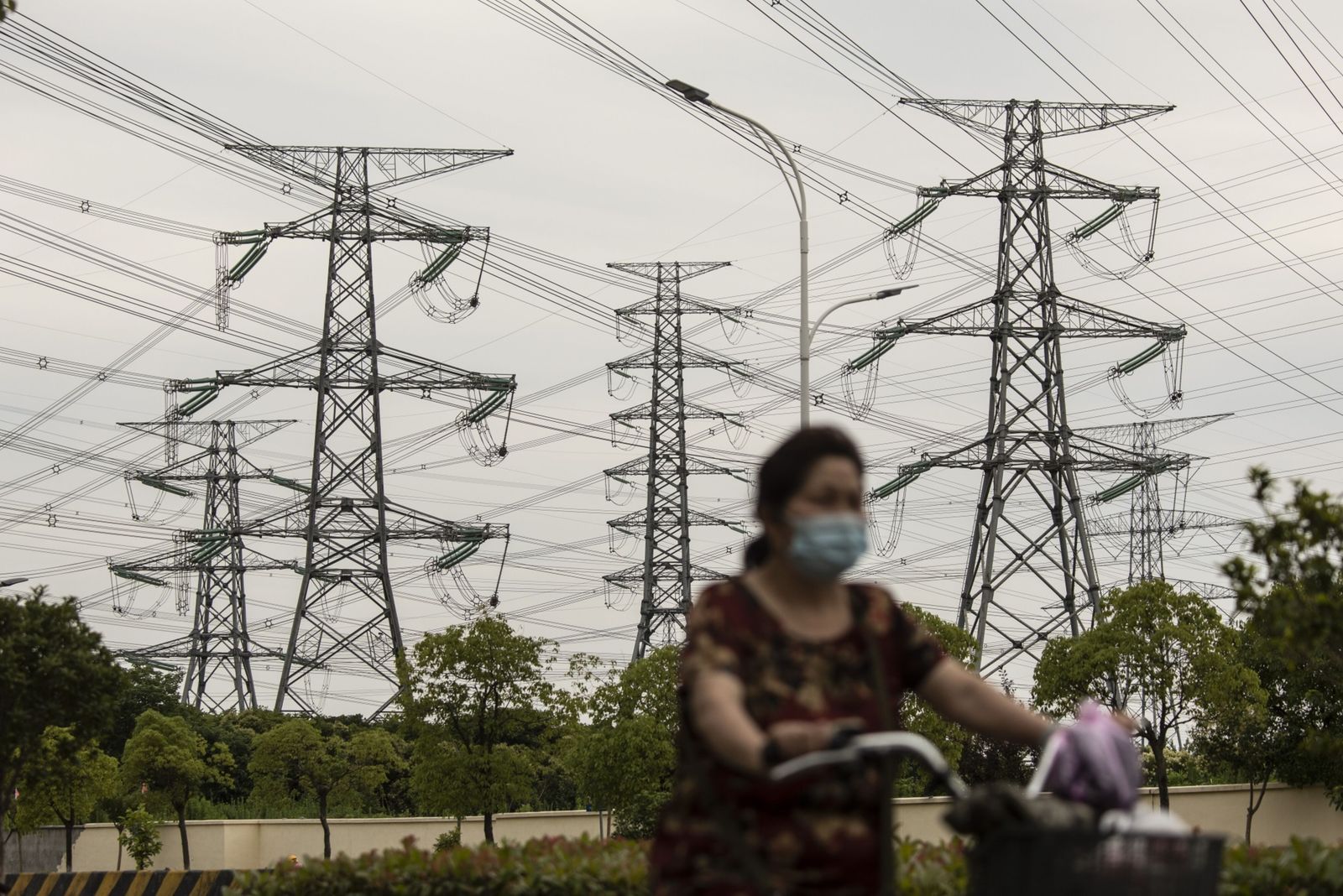 الصين تدرس تعويض محطات الكهرباء العاملة بالفحم مع تحولها للطاقة النظيفة