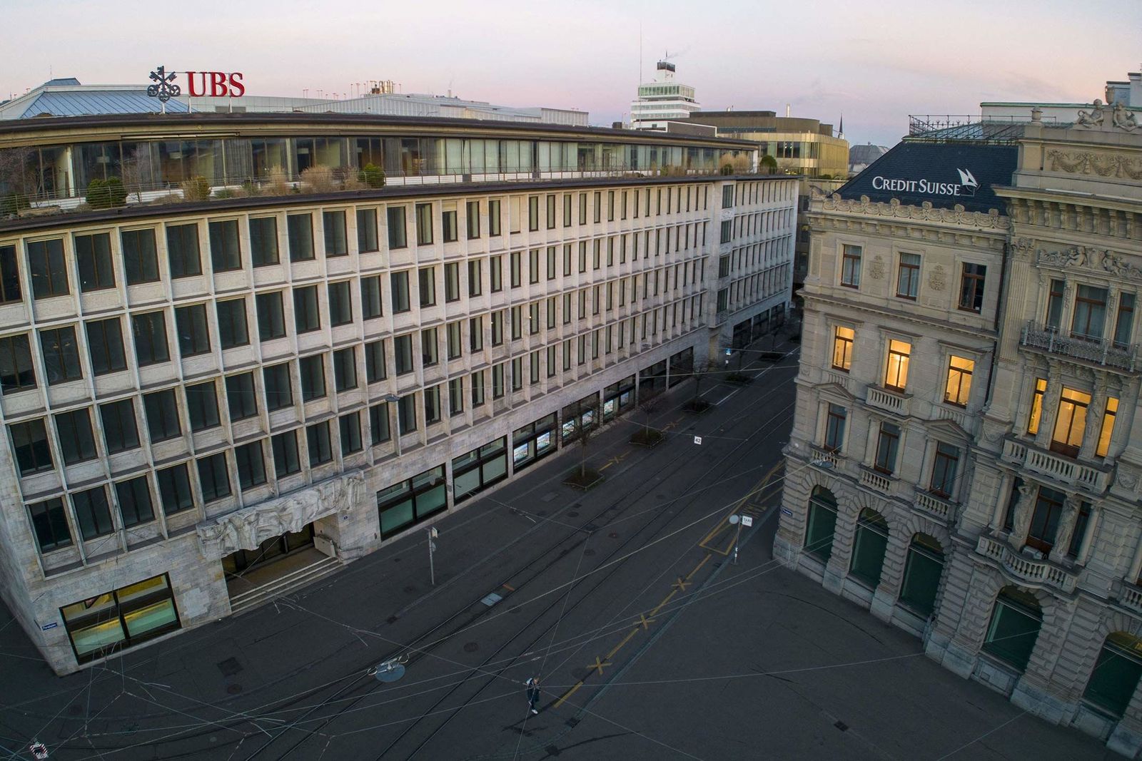 اتفاق بين (UBS) والحكومة السويسرية لتغطية خسائر محتملة بـ10 مليارات دولار
