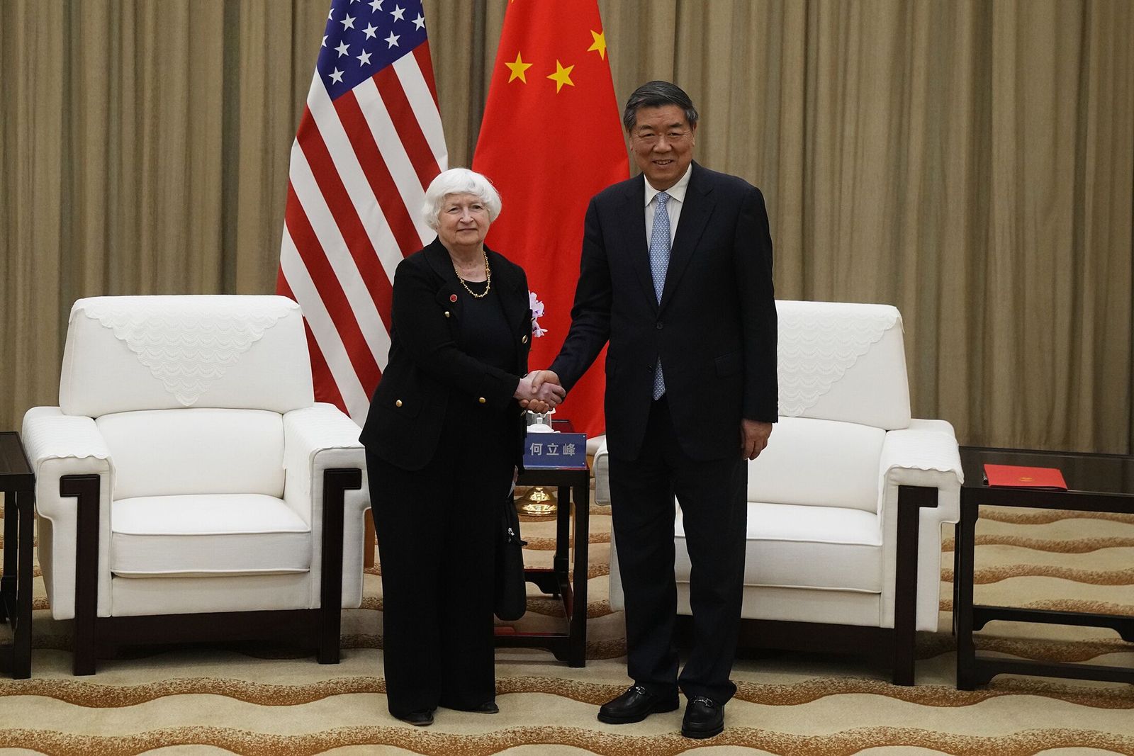 يلين: الصين والولايات المتحدة عليهما إدارة علاقتهما 