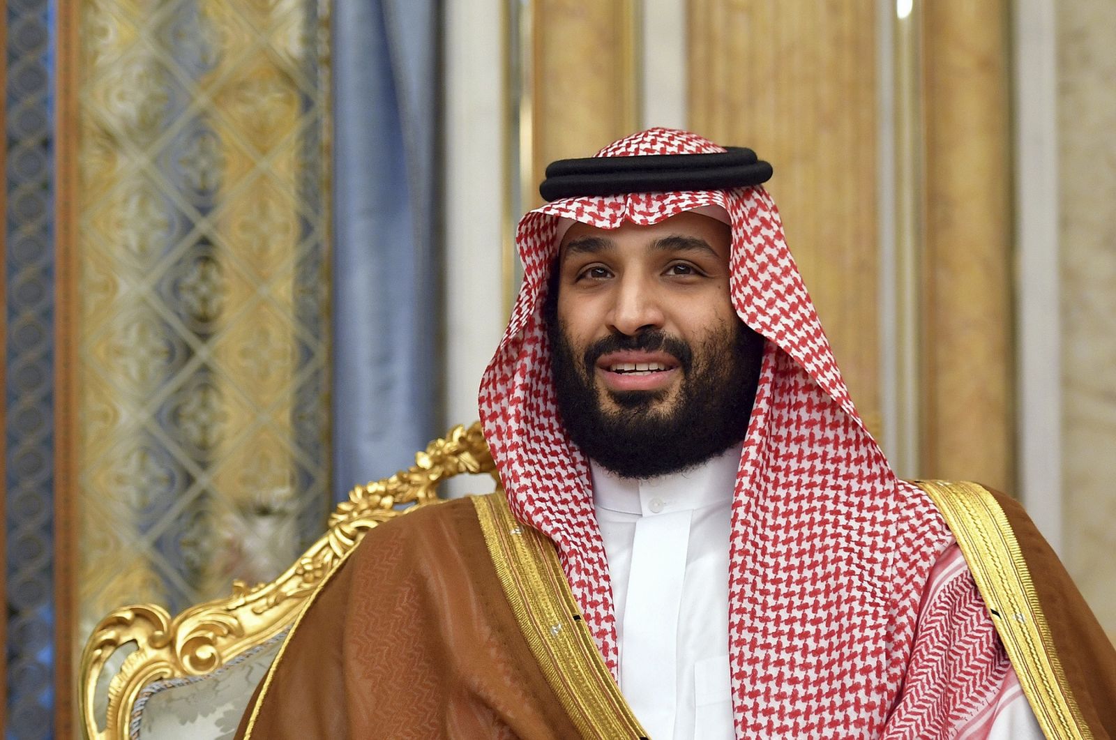 محمد بن سلمان يعلن ترشح السعودية لاستضافة كأس العالم 2034" width="252" height="168" loading="lazy