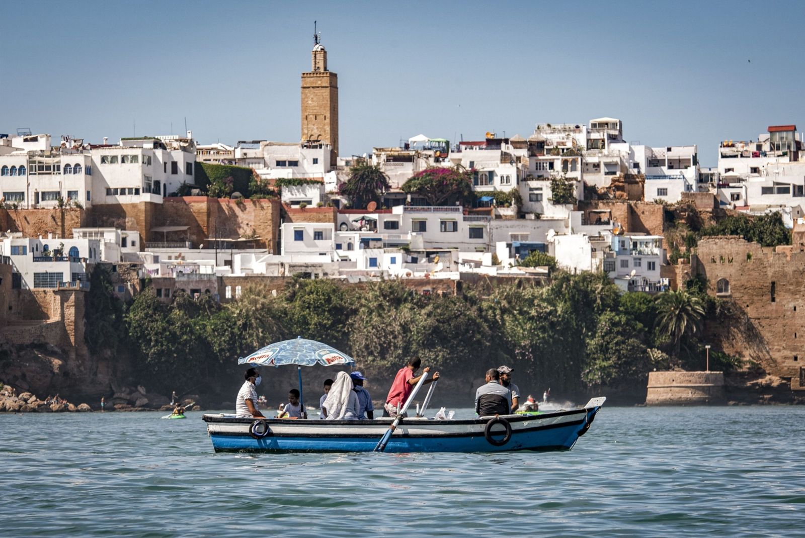 عقب خروجه من 