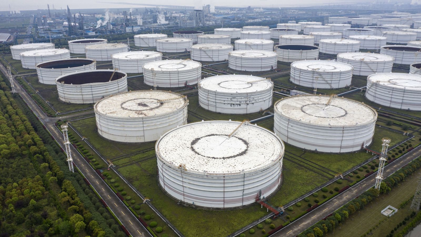 الصين تتأهب لخفض صادرات الوقود لمواجهة الطلب المحلي
