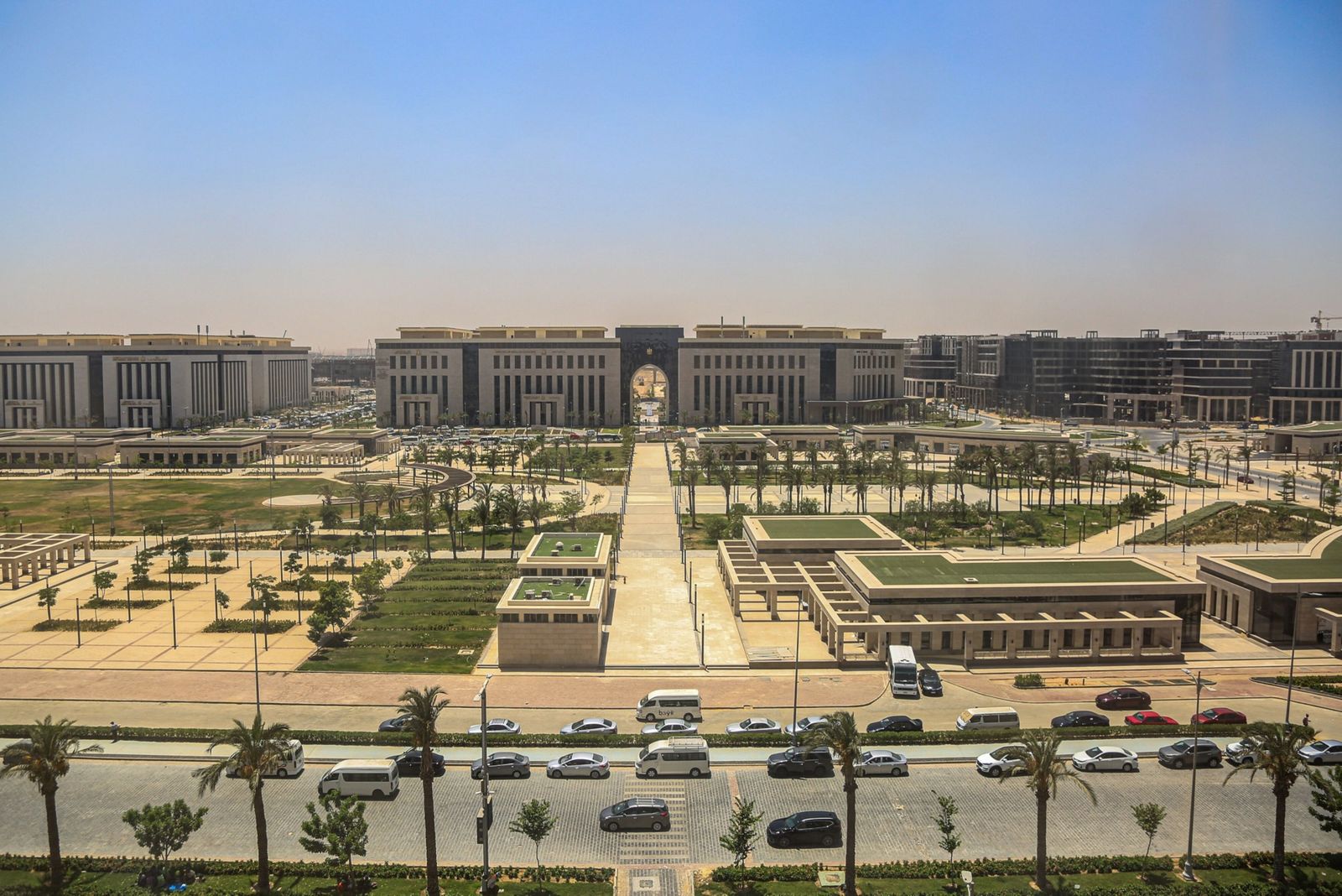 بلومبرغ: ماذا ستجني الإمارات لقاء استثمارها 35 مليار دولار في مصر؟