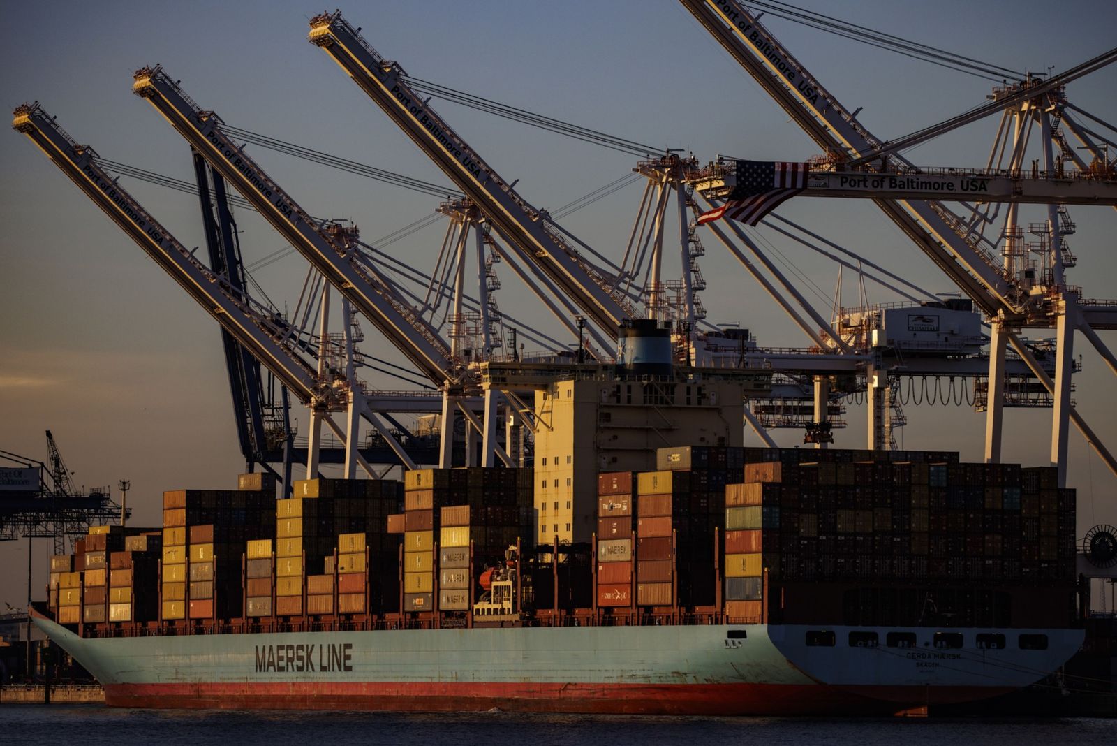 سفن الشحن العالمية تبحر في أسوأ مخاطر مناخية