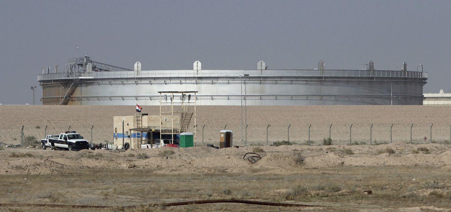 العراق يوقع مذكرة تفاهم لتزويد لبنان بزيت الوقود والنفط