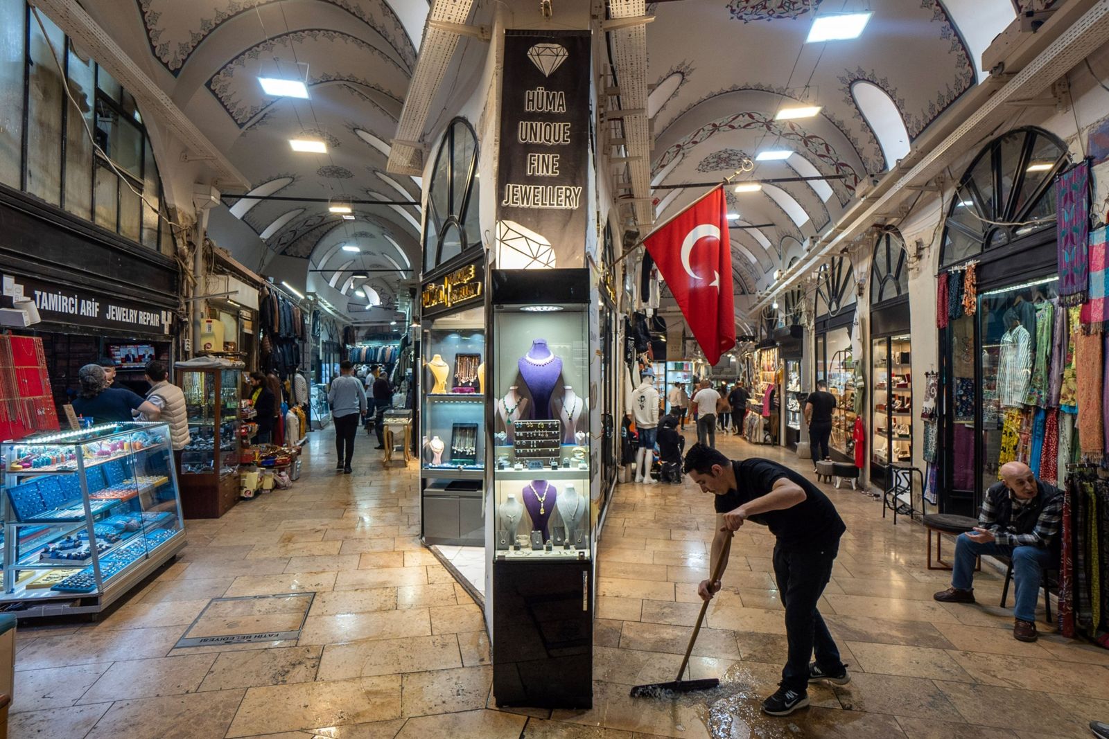 أردوغان يواجه أكبر انخفاض في ثقة الأتراك خلال عهده